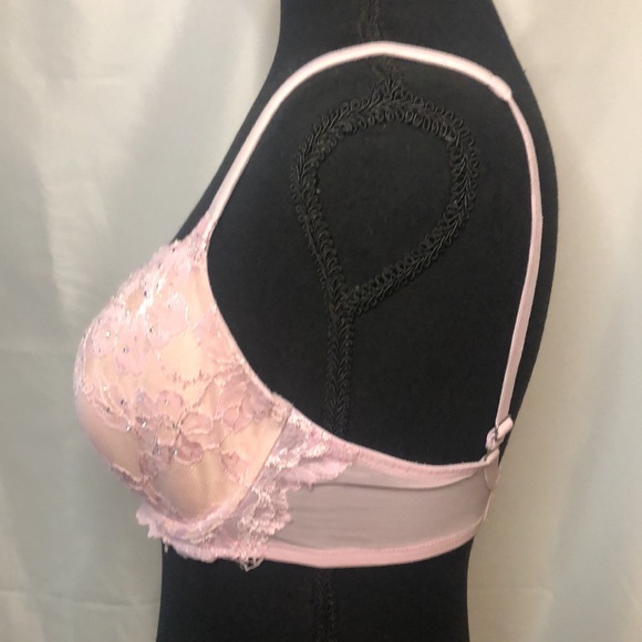 VICTORIA’S SECRET Body by Victoria pink lace padded bra. Size 34 DD. - Picture 8 of 11